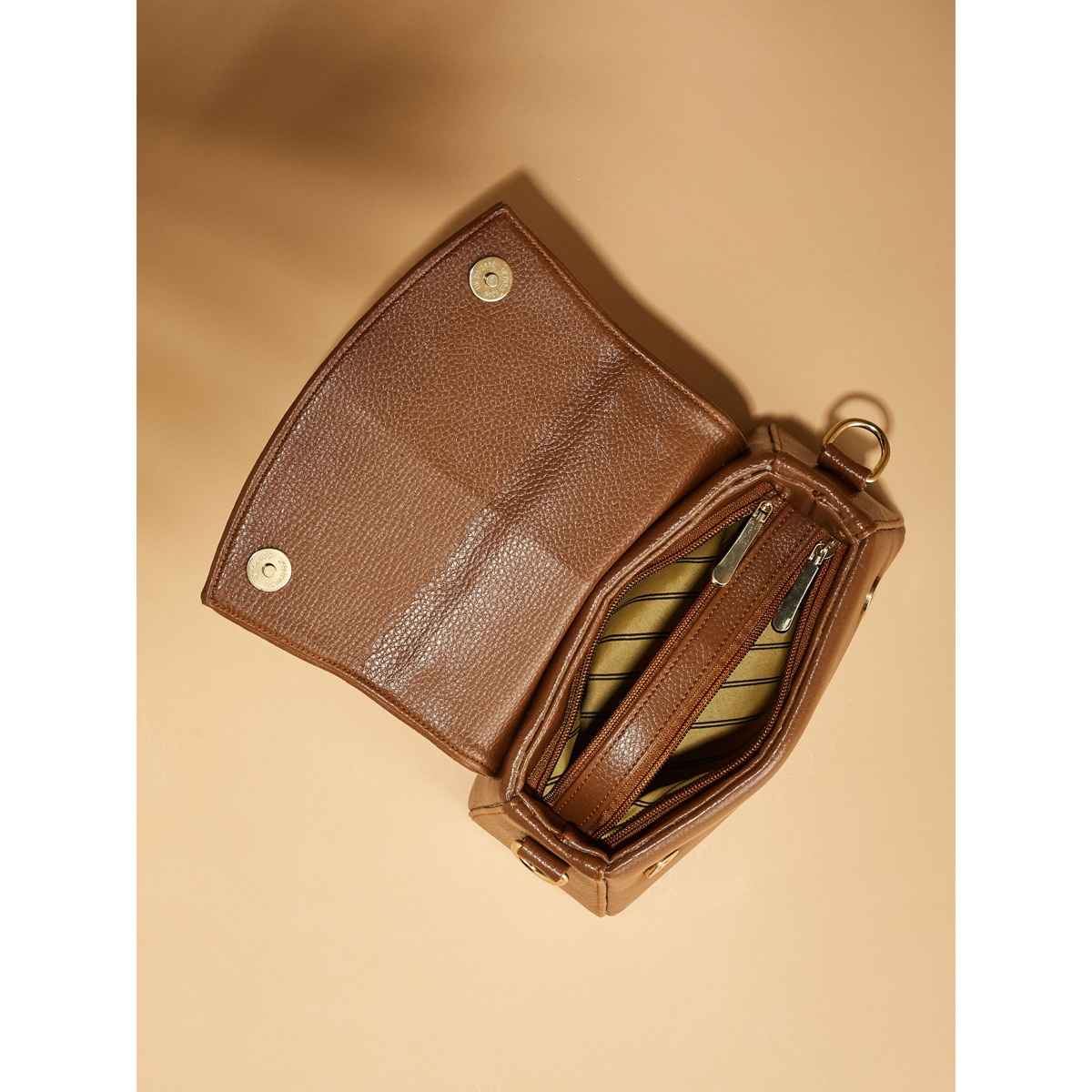 Fargo Women's Hand-held Bag | Tan