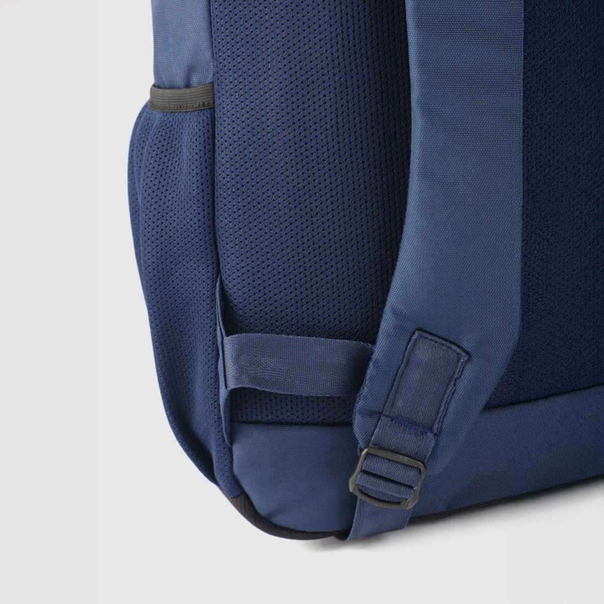 Teakwood Unisex Leathers Vasily Backpack | Navy - 30 L