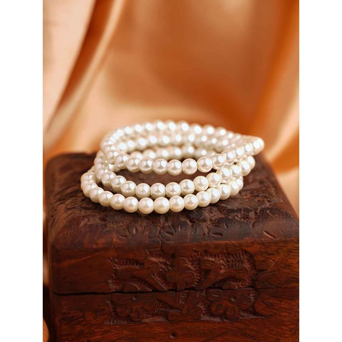 Accessorize London Women's Pearl Stretch Bracelet Pack Of 3 - White