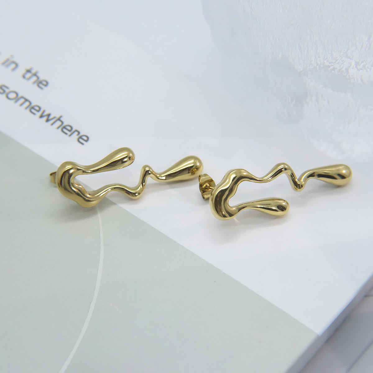 Beautynx Molten Drip Art Earrings | Gold | BNX-EAR-0057
