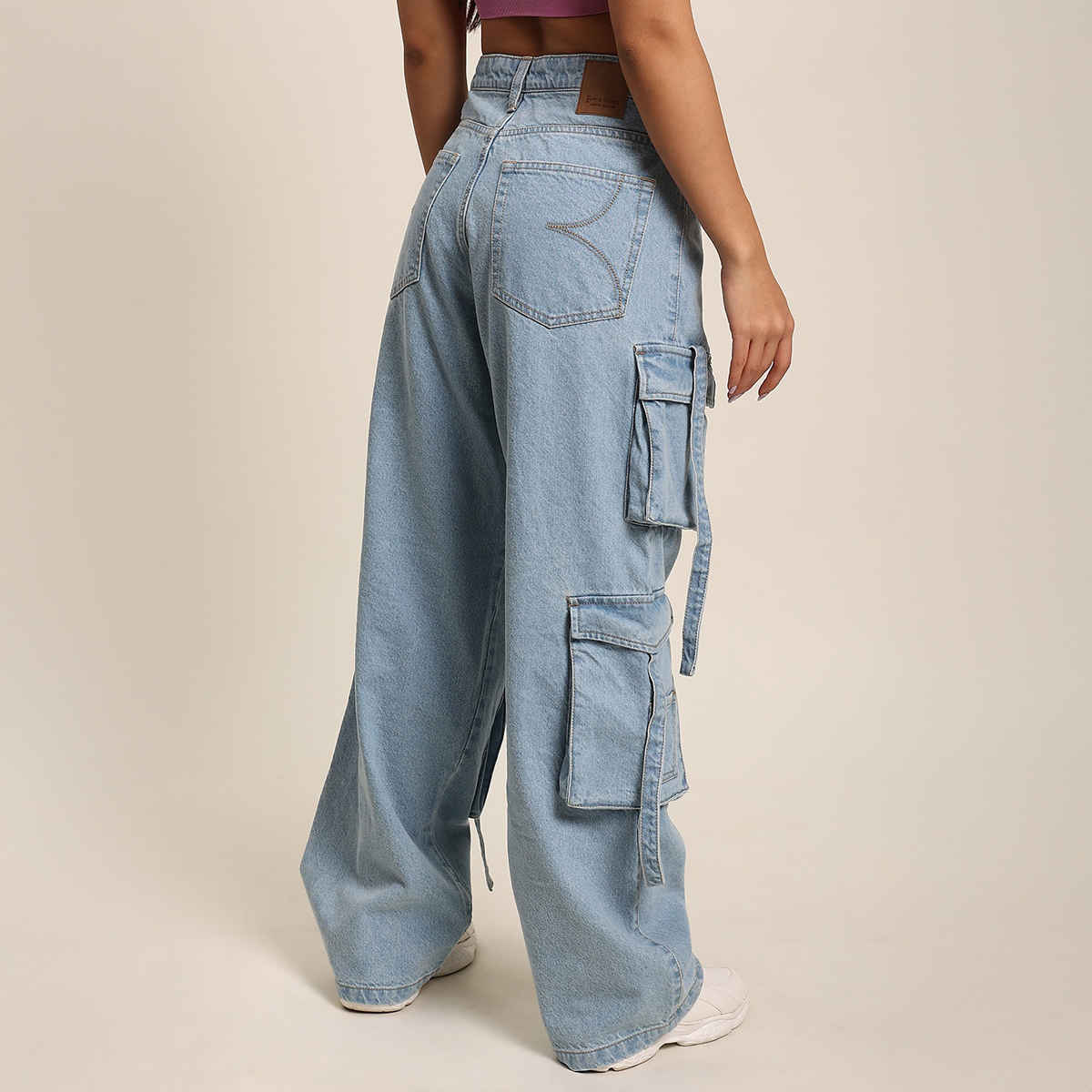 Bene Kleed Women's Relaxed Denim Cargo Trousers | Light Blue - 34