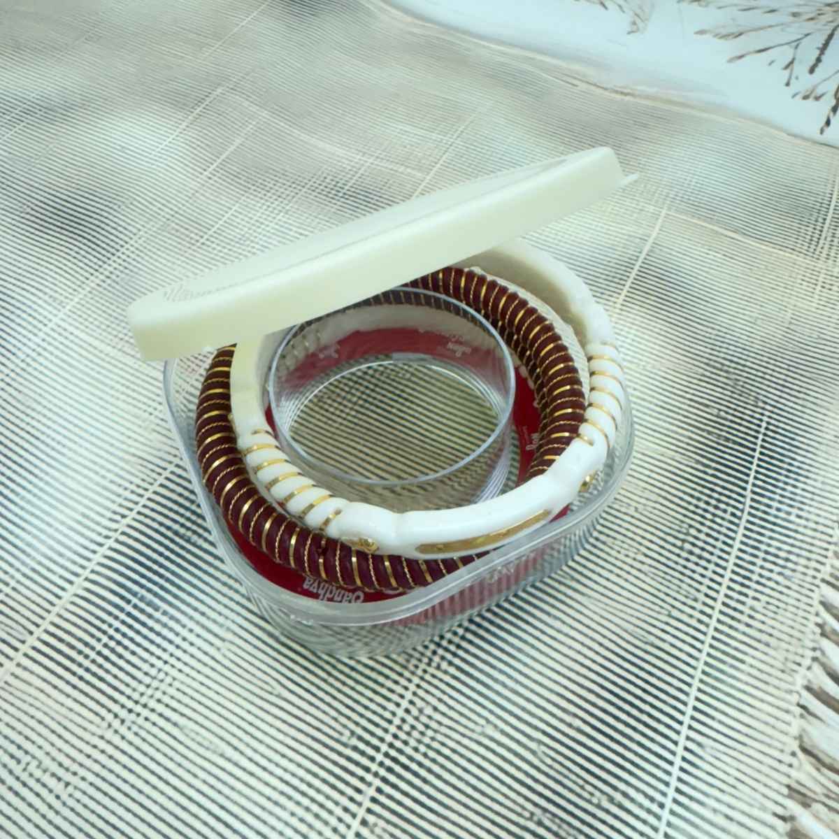 The Opal Factory | Sakha Pola | Geometric Gold Embedded Plastic Bangle | White and Red - 2.6