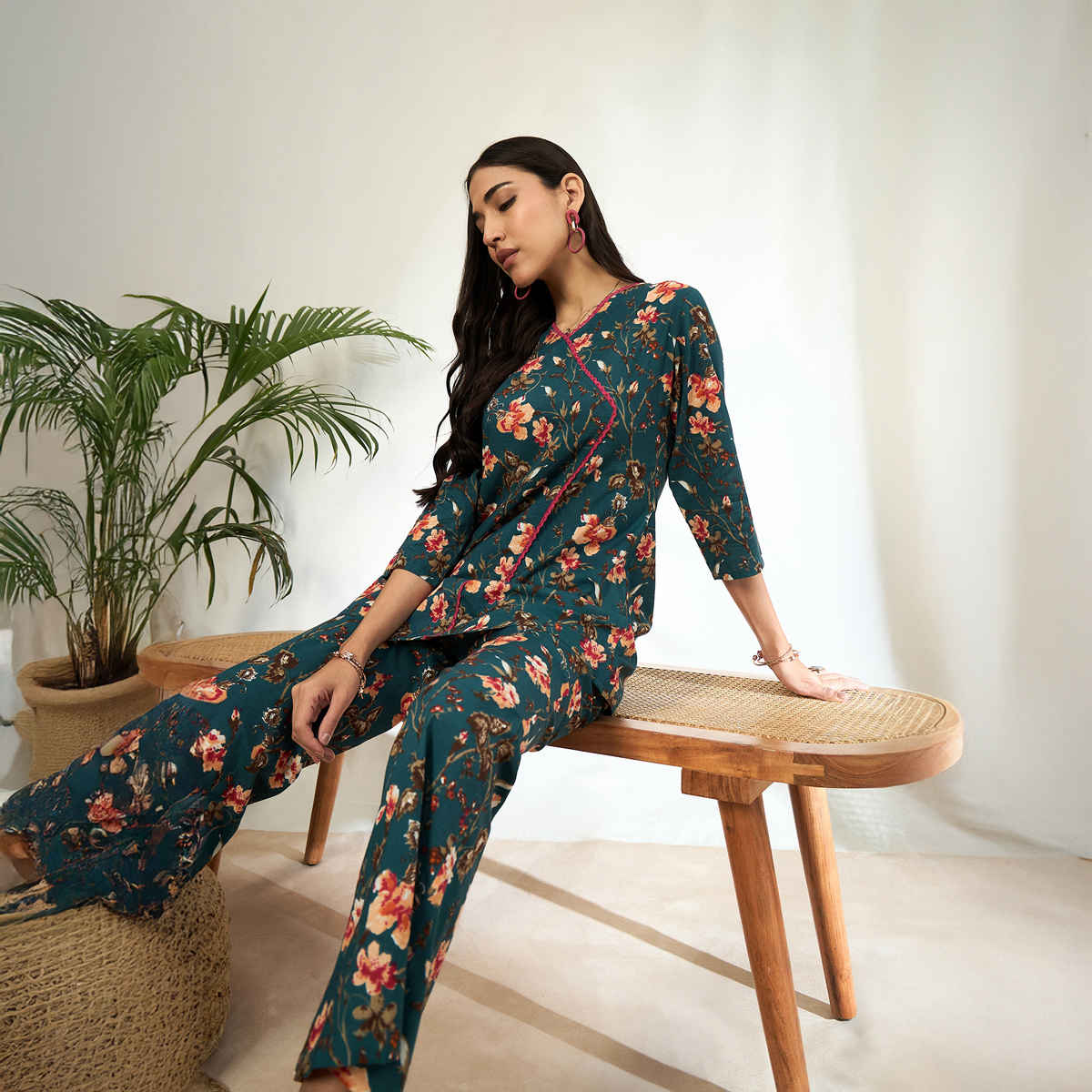 Bandia Women's Floral Printed Lace Embellished Co-Ords Set | Teal - M