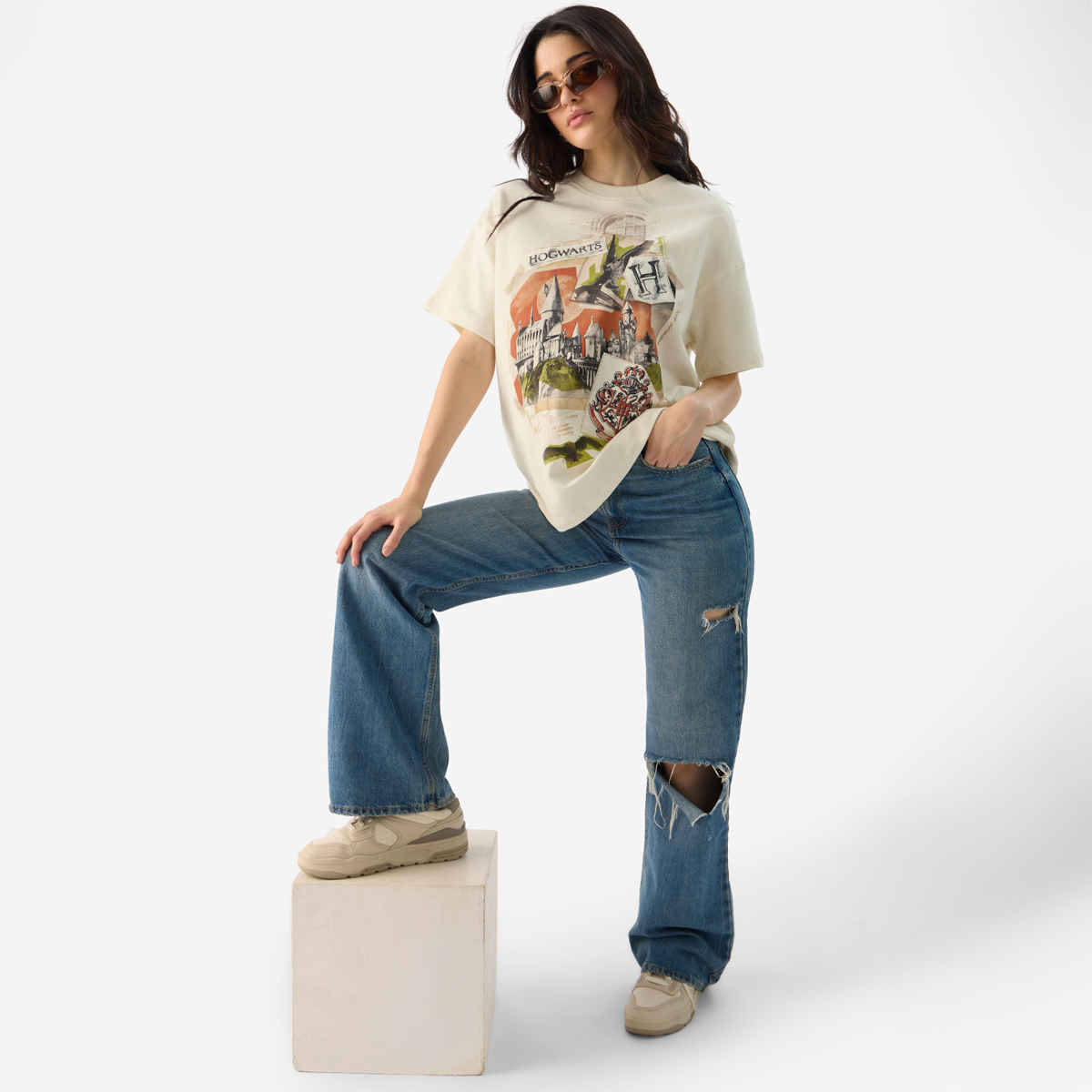 The Souled Store Women's Harry Potter Hogwarts Oversized T-shirt | Cream - L