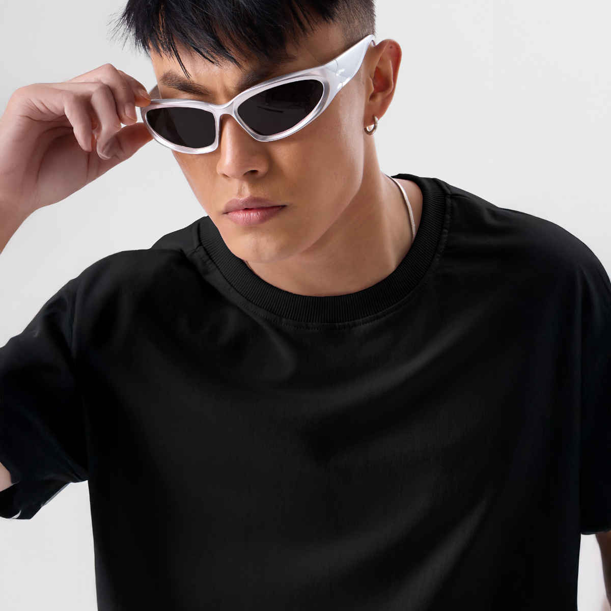 The Souled Store Men's Solids Black Oversized T-shirt | Black - 2XL