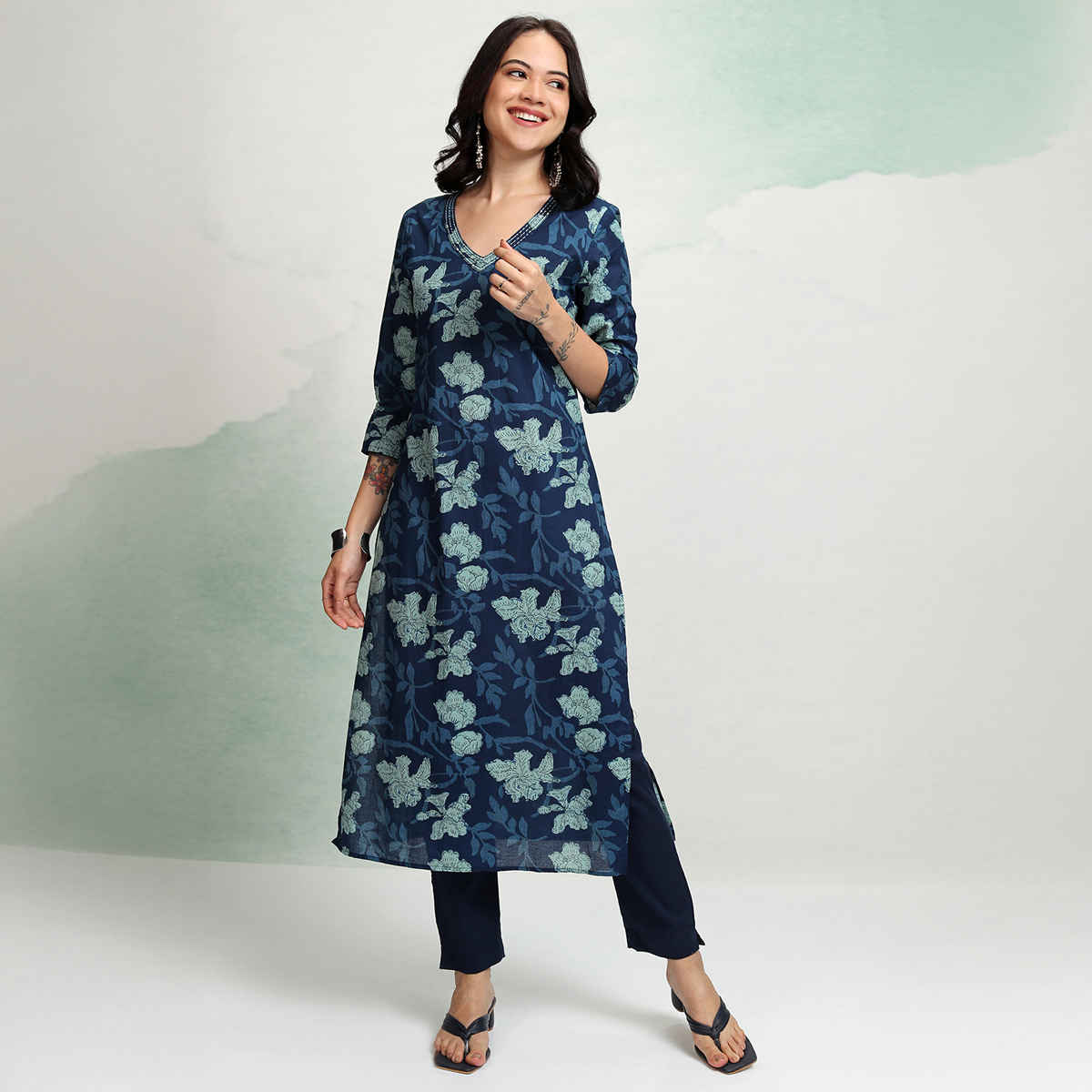 Vishudh Women's Floral Print Straight Kurta | PVKU000003 | Navy Blue - M