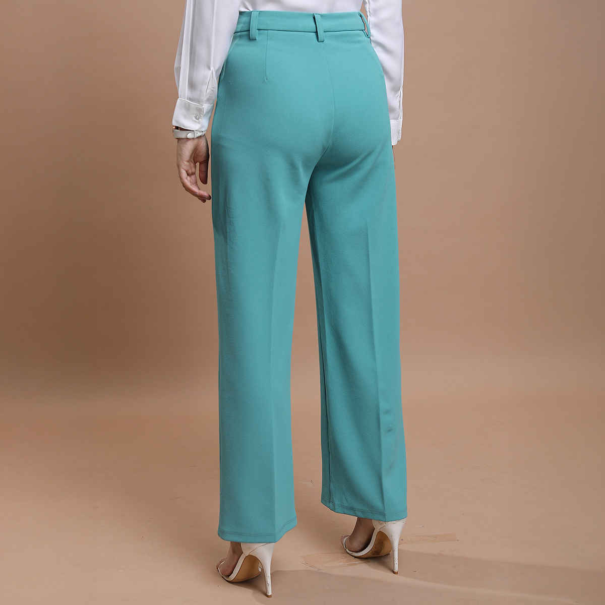 Ketch Women's Mid-Rise Flared Parallel Trousers | Green - 32