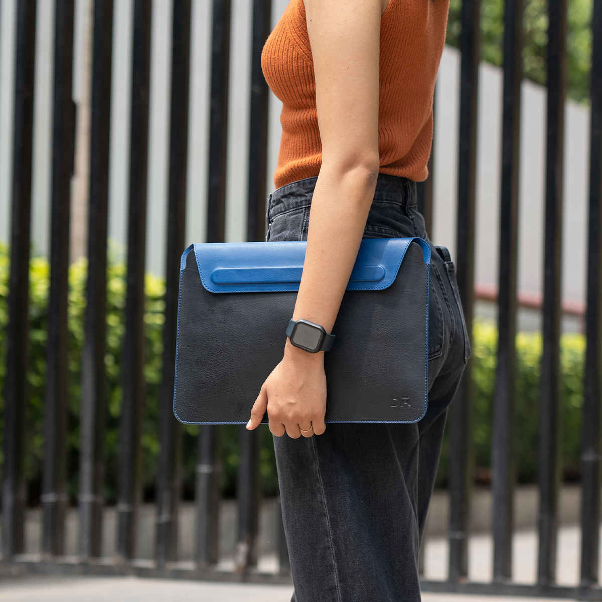 Daily Objects SnapOn Envelope Sleeve For Macbook Air/Pro | Black & Blue - 33.02 cm - 13 inch
