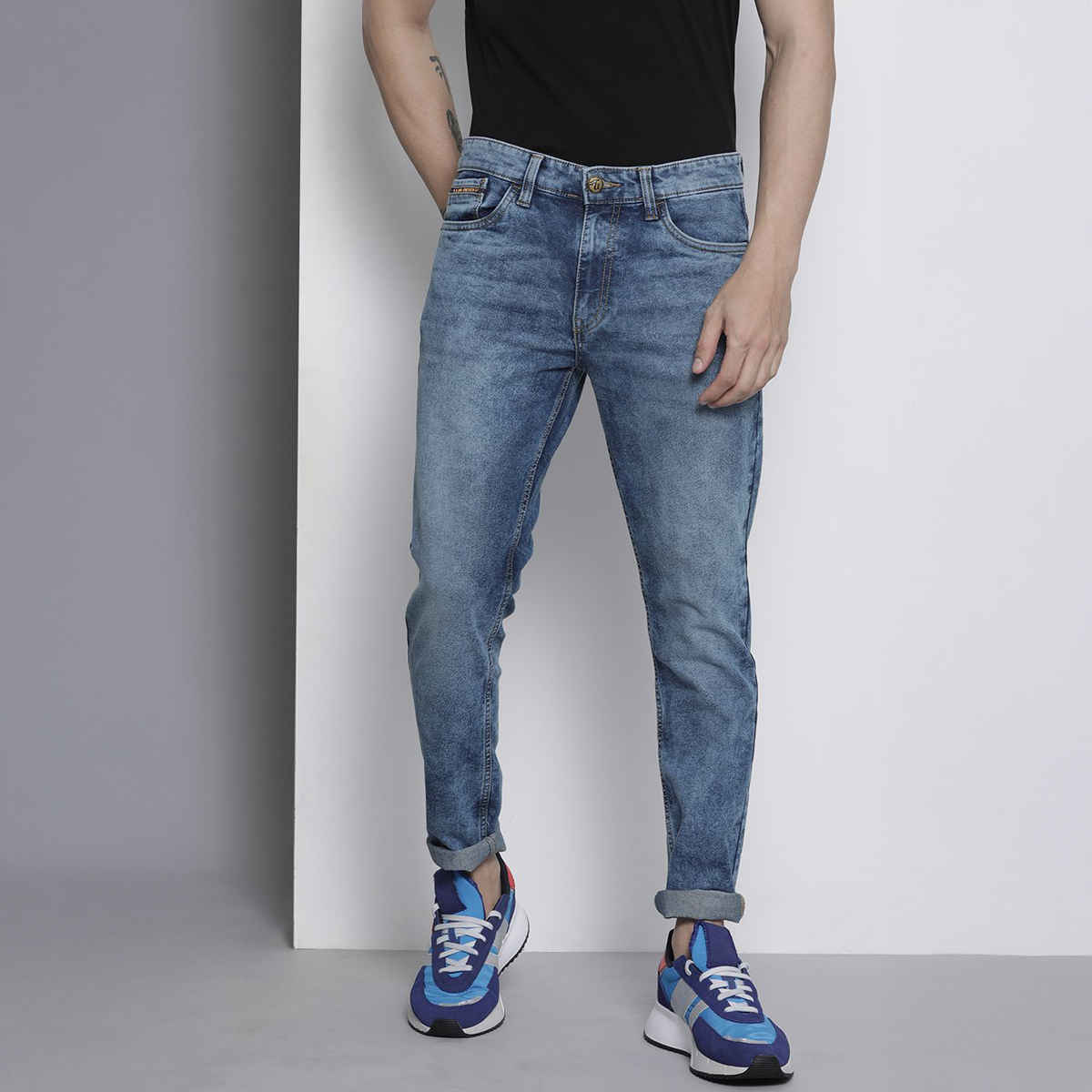 The Indian Garage Co Men's Slim Fit Solid Casual Jeans | Blue - 32