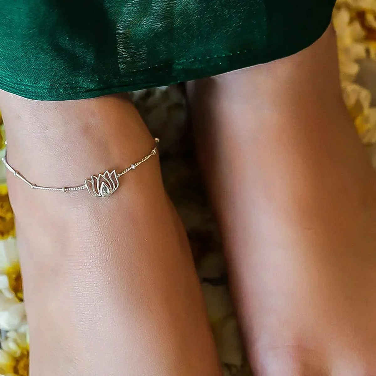 Unniyarcha Lotus 92.5 Sterling Silver Anklet