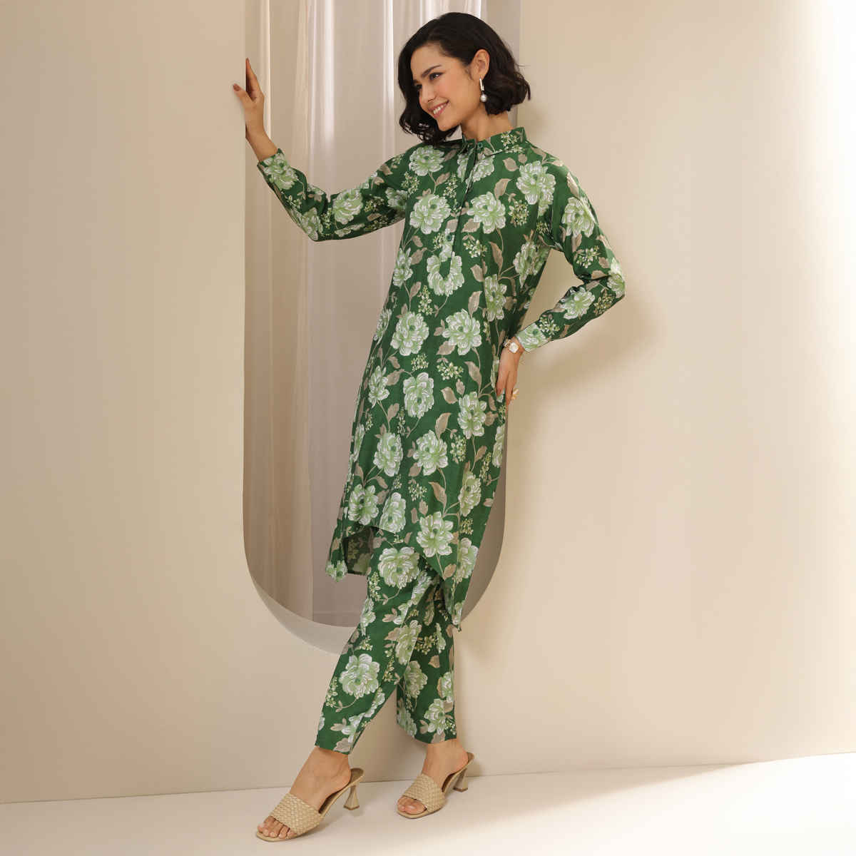 Libas Women's Printed Silk Blend Straight Kurta | 99223 | Green - M