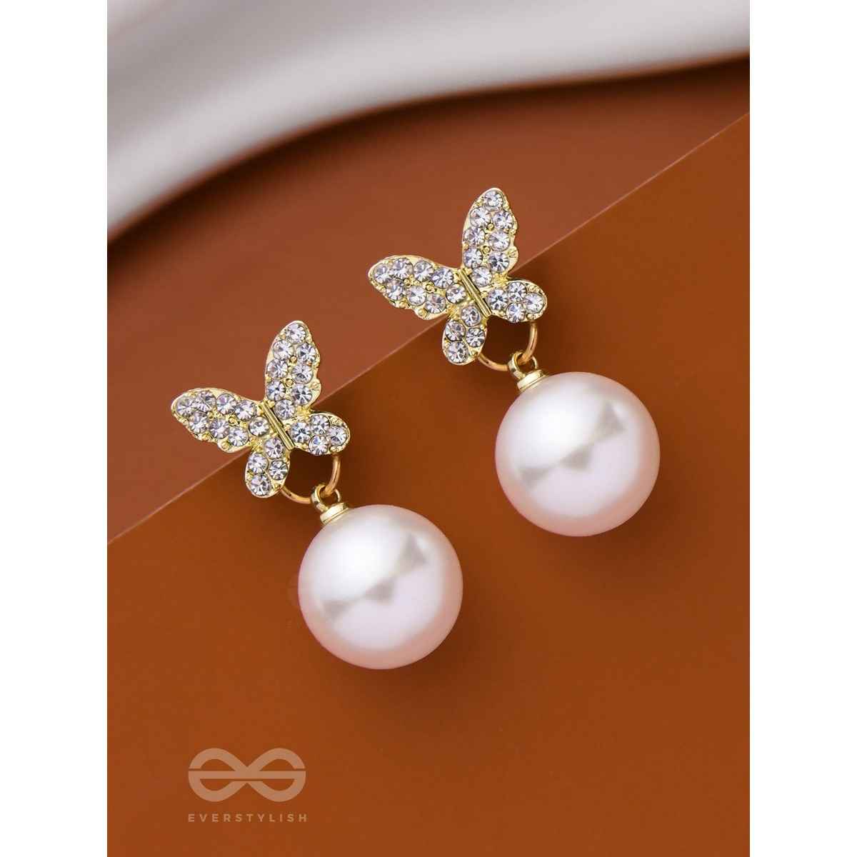 Everstylish Fly Away With Me - Golden Pearl Earrings