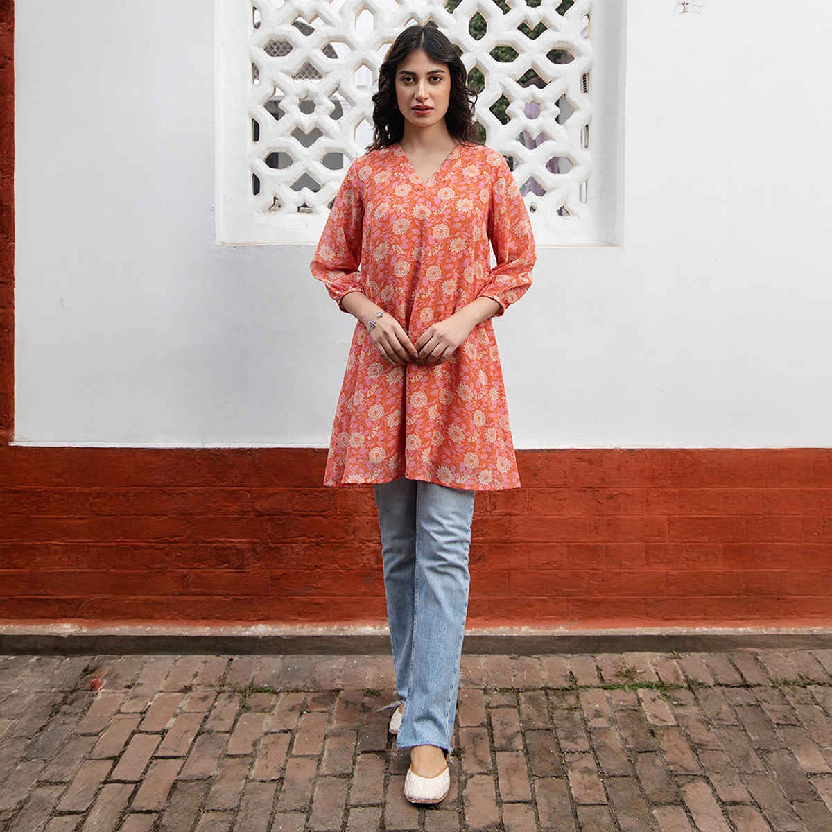 Janasya Women's Orange Georgette Floral Printed Regular Tunic | M