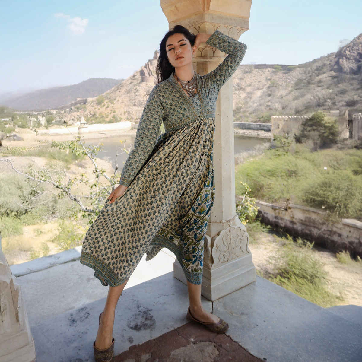 Divena Women s Block Print Mulmul Kurta | DK0571 | Blue - M