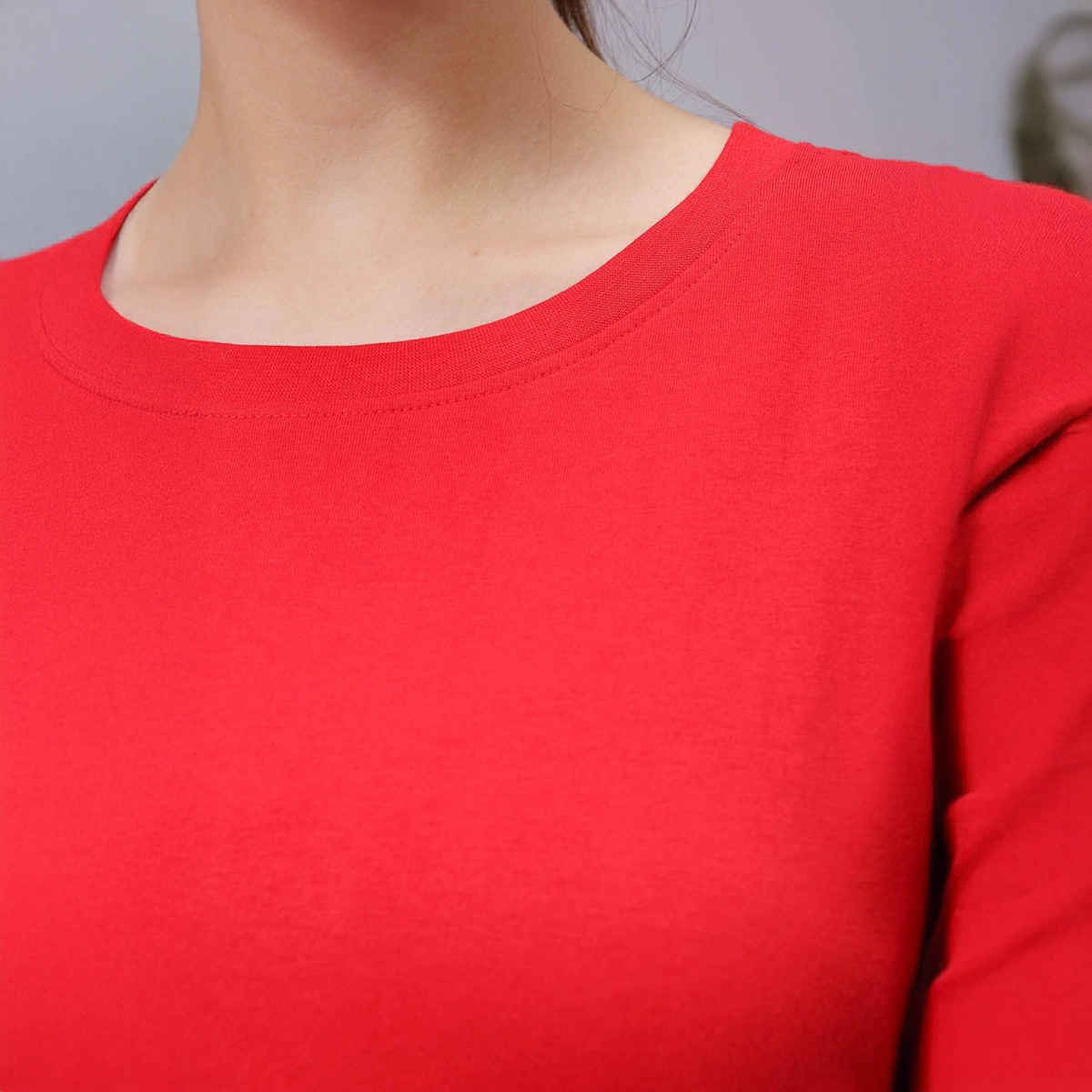 Freehand Women's Casual Regular Solid Crew Neck T-shirt | 0424-Zfhcntee3-02 | Crimson Red - S