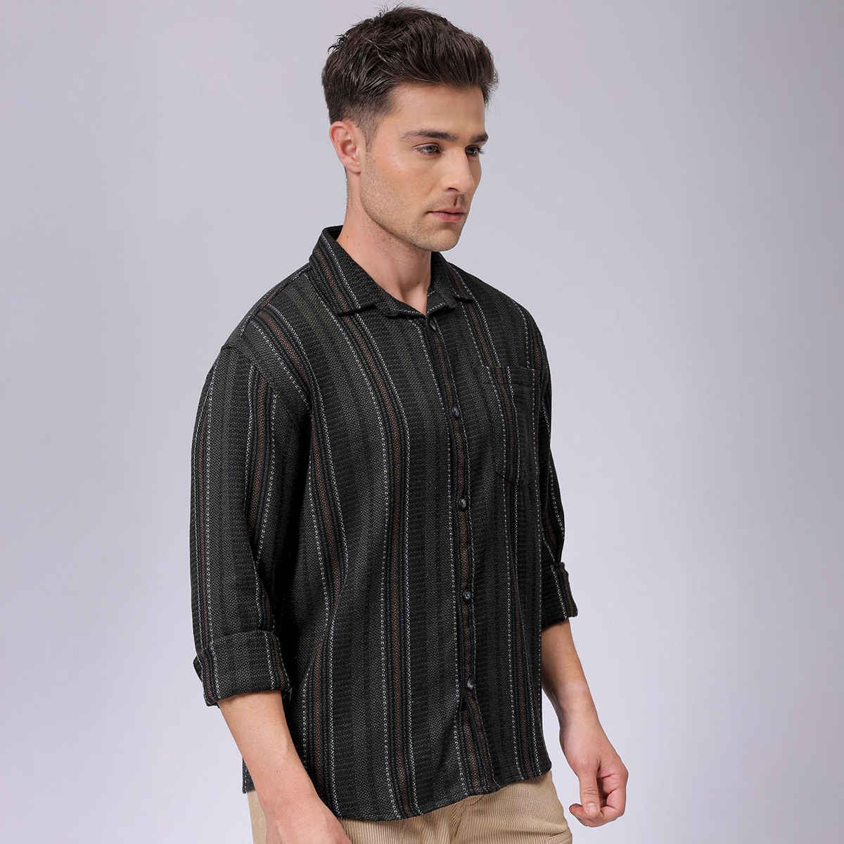 The Indian Garage Co Men's Relaxed Fit Striped Resort Shirt | Black - L