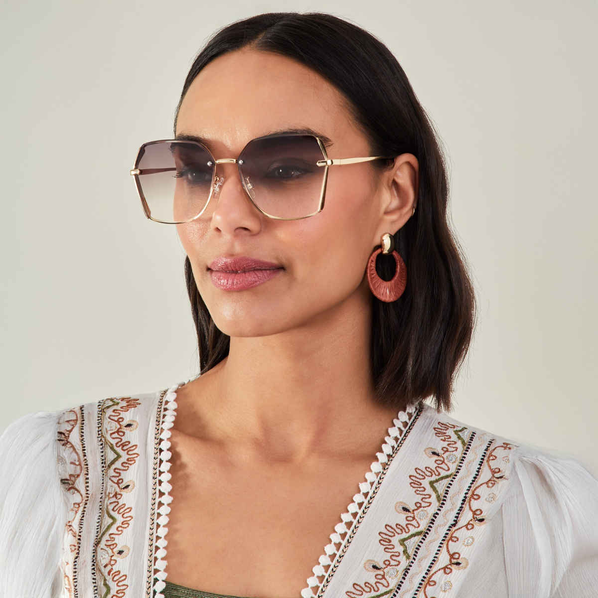 Accessorize London Women's Classic Flat Top Sunglasses