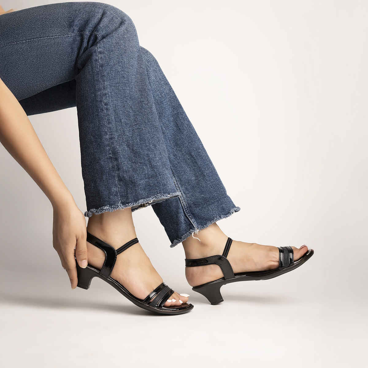 Shoetopia Women s Black Kitten Heels | UK8