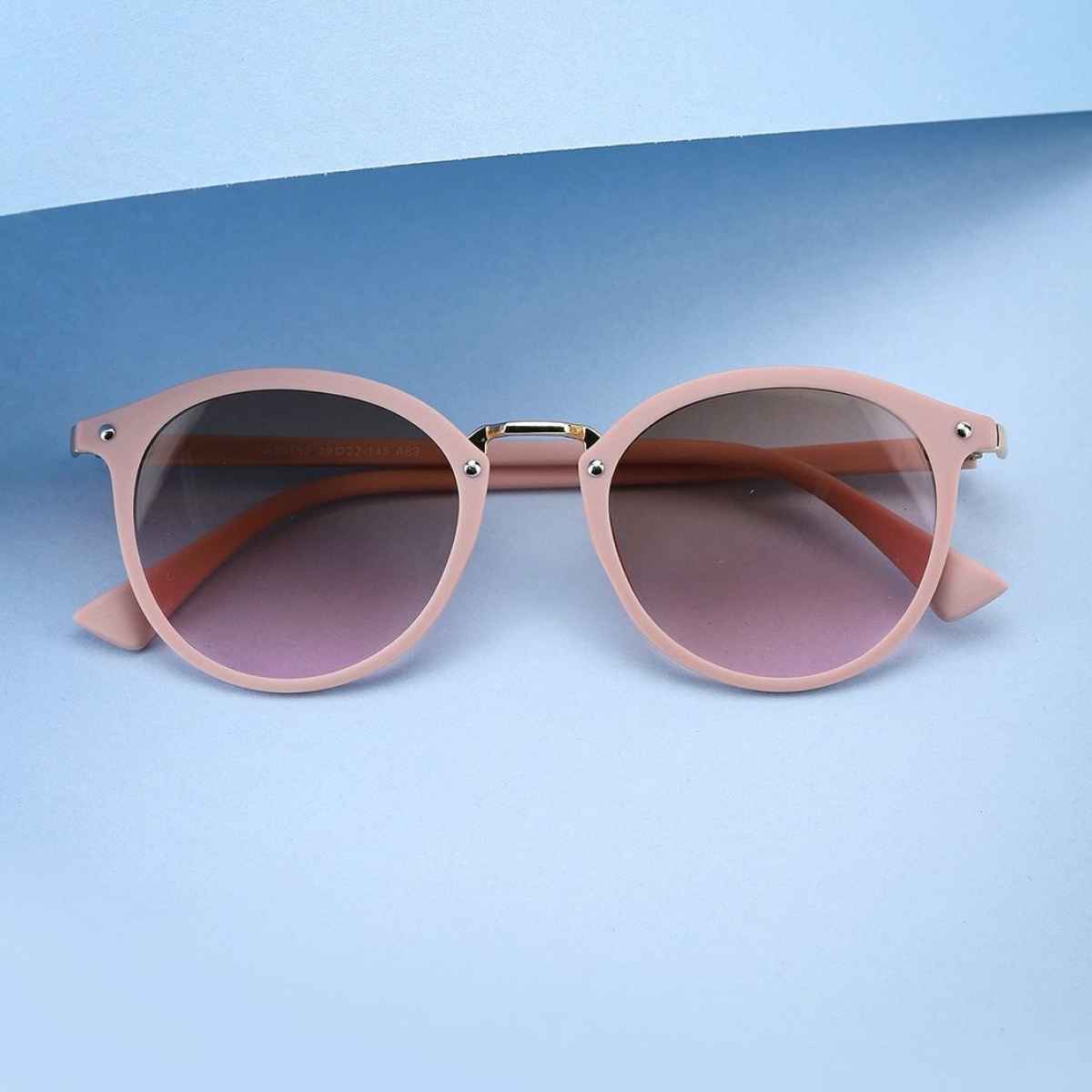 Carlton London Women UV Protected Lens Oval Sunglasses A30152-A89