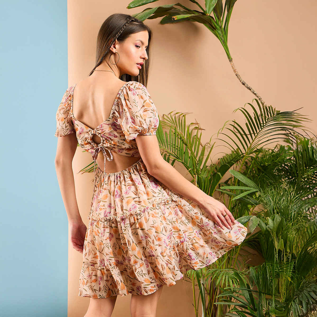 SASSAFRAS Women's Floral Sweetheart Neck Short Skater Dress | Peach - XL