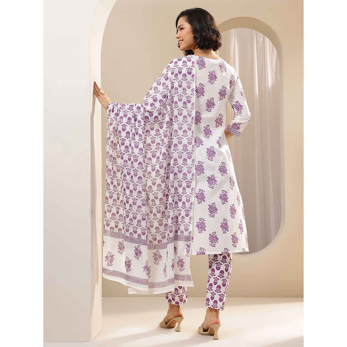 Libas Women's Printed Cotton Straight Suit Sets With Dupatta | 99567 | Off White - S