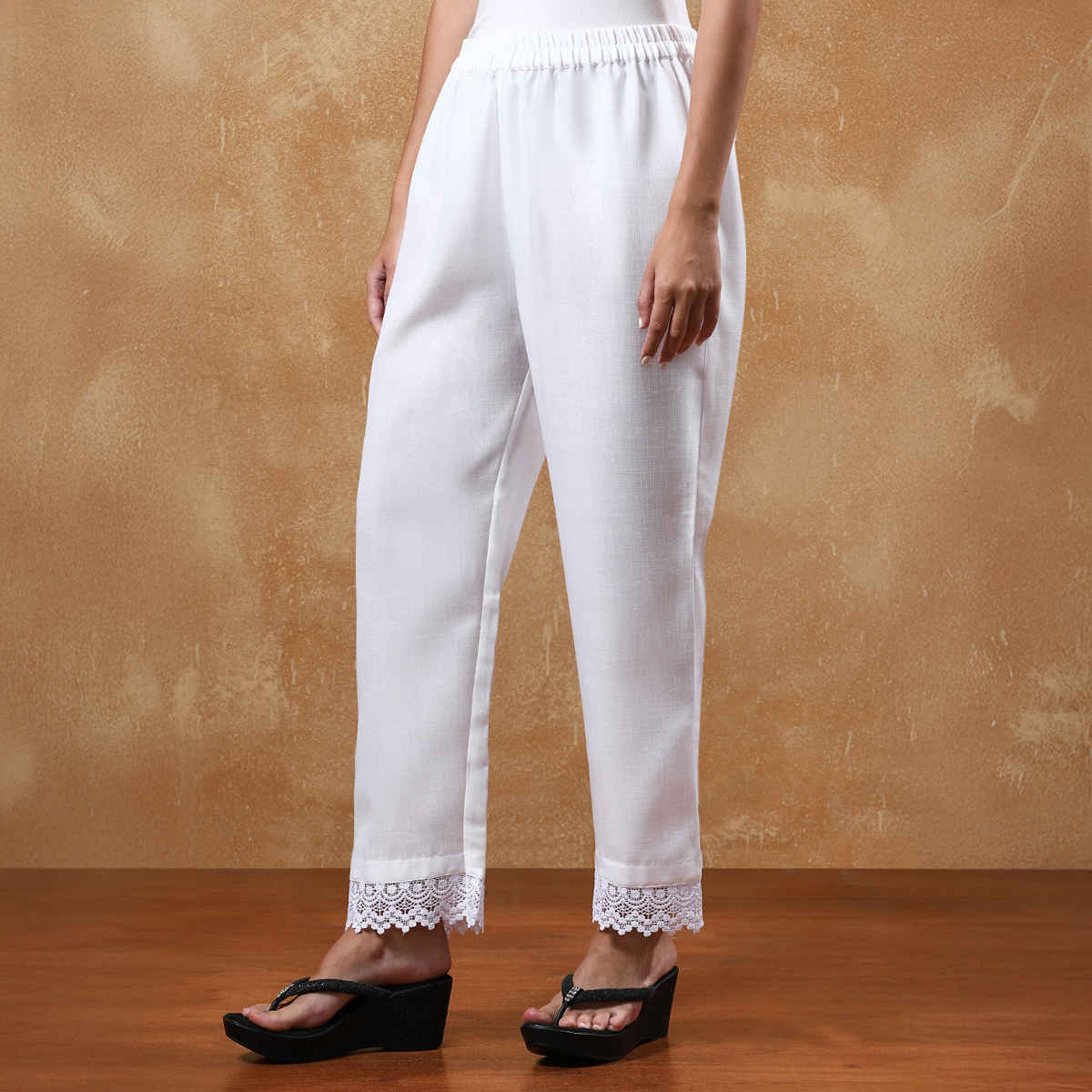 Varanga Women's Plaazzo | White - M