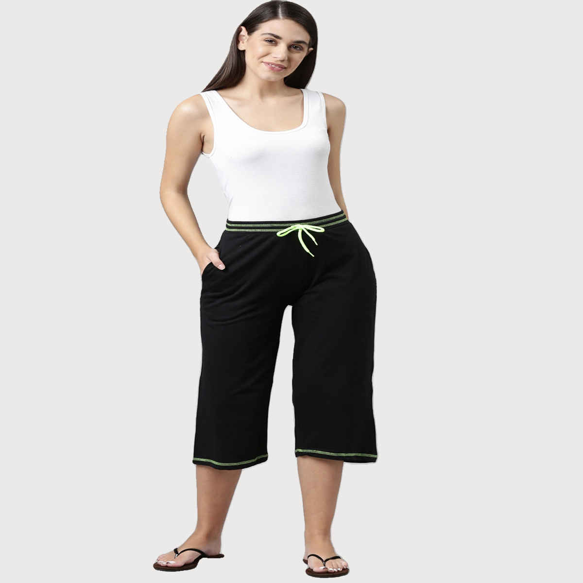Kryptic Women's Pure Cotton Plain Capri | Black - M