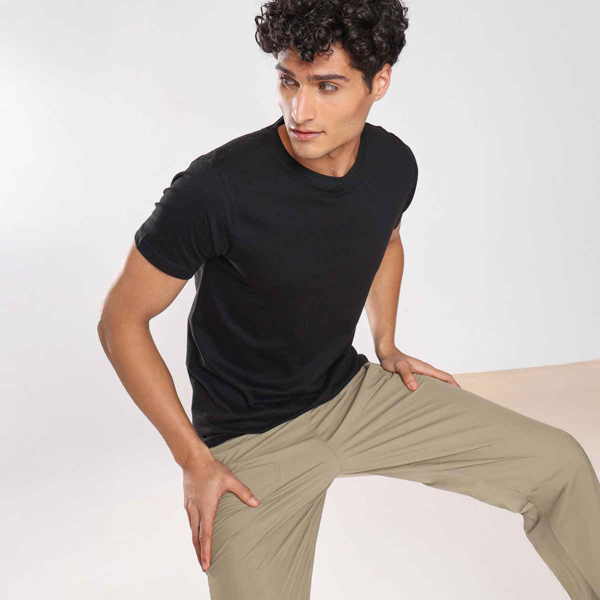 Nobero Men's Plain Classic Fit T-shirt | Black - XXXL