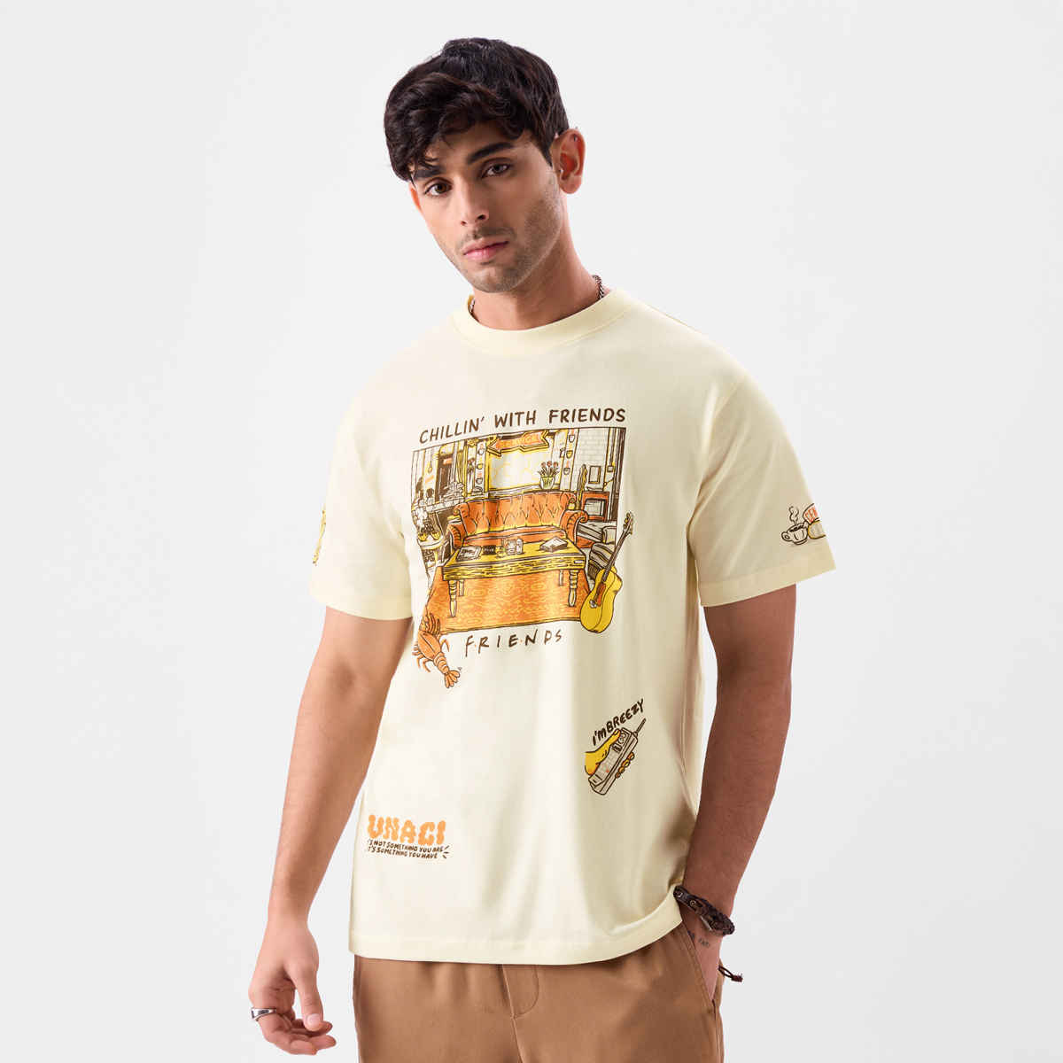 The Souled Store Men's Regular F.R.I.E.N.D.S - Chillin' T-shirts | Off White | XL