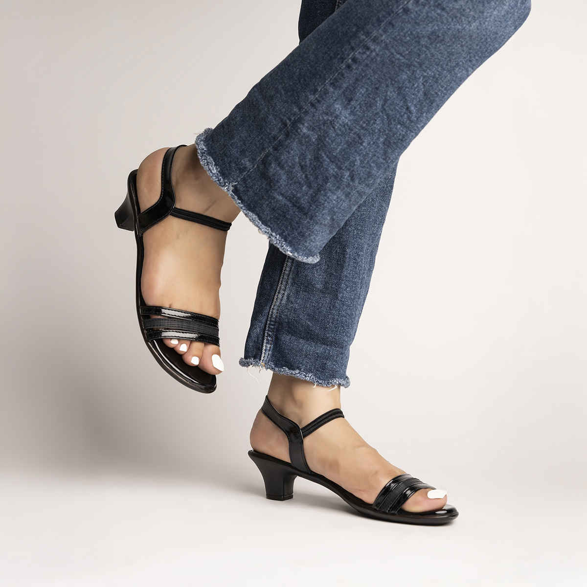 Shoetopia Women s Black Kitten Heels | UK5