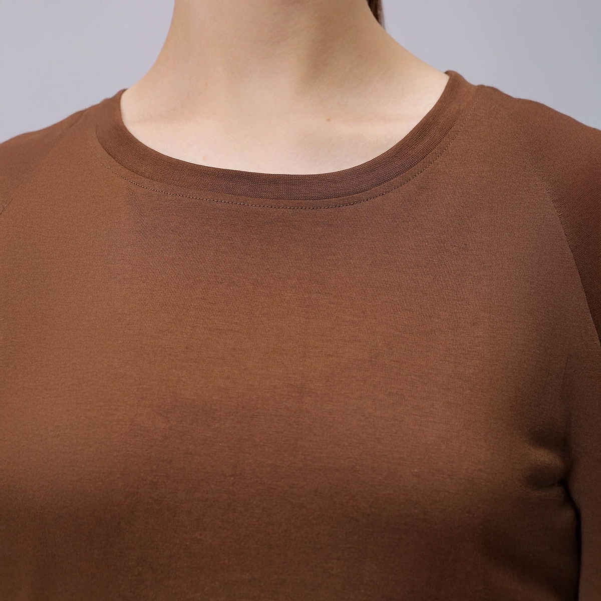 Freehand Women's Casual Regular Solid Crew Neck T-shirt | 0424-Zfhcntee3-09 | Sepia - XL