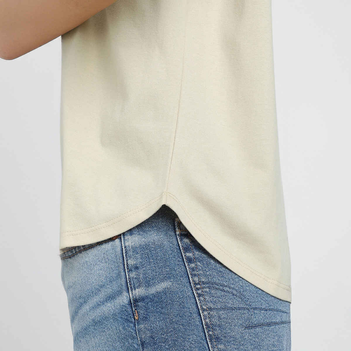 Juneberry Women's Oversized Fit Boyfriend T-shirt | Beige - S