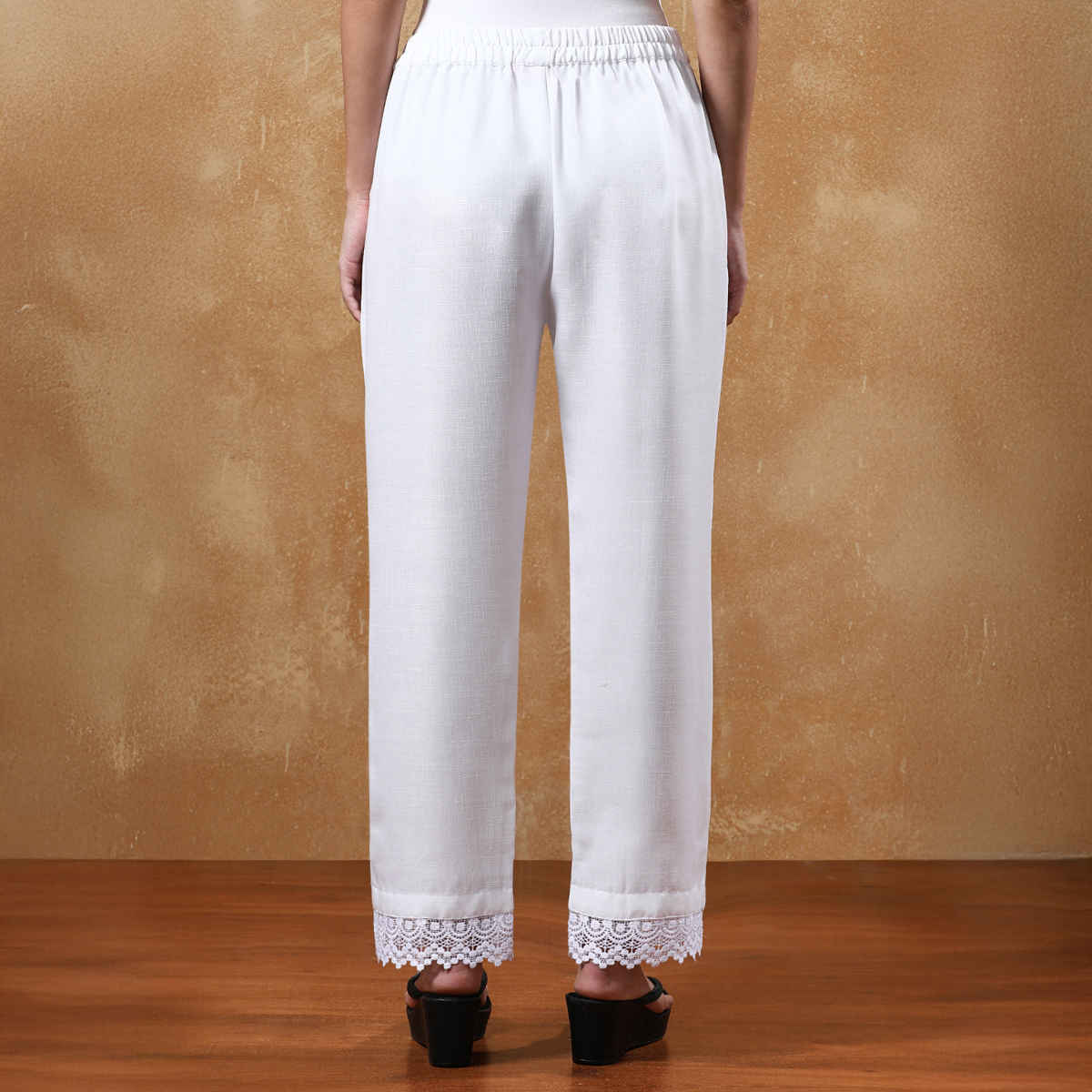 Varanga Women's Plaazzo | White - M