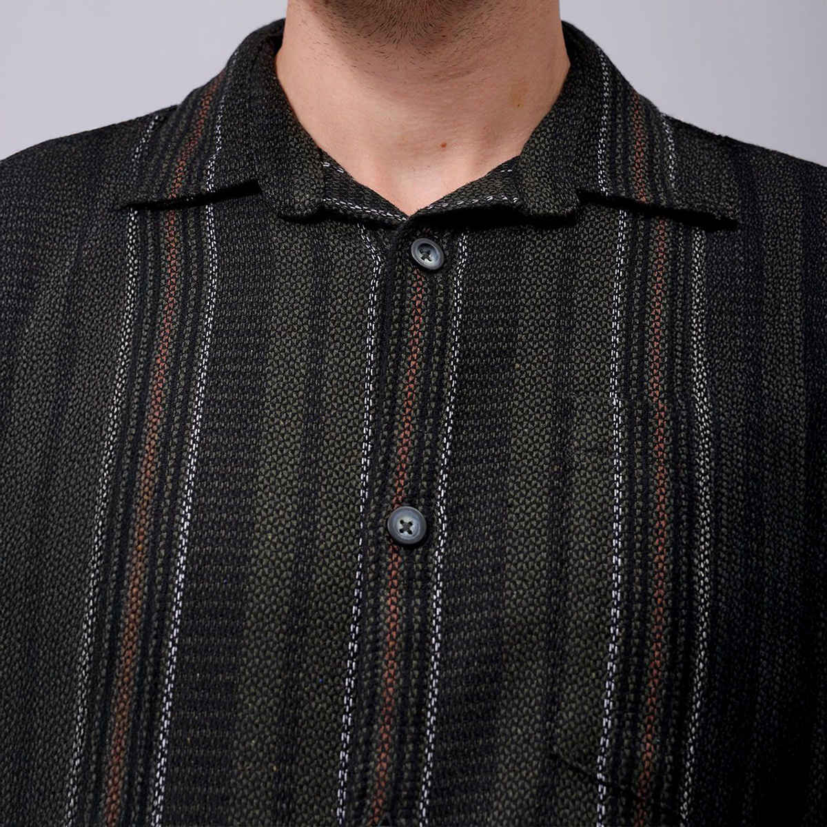 The Indian Garage Co Men's Relaxed Fit Striped Resort Shirt | Black - L