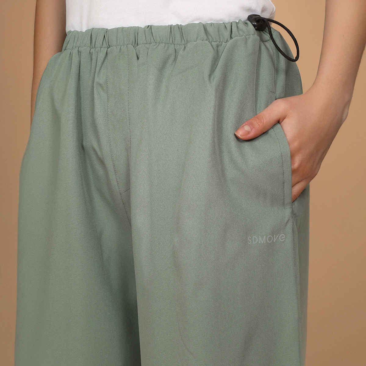 Sweet Dreams Women Solid Pyjama - M | F - Lap - 4259 Pista
