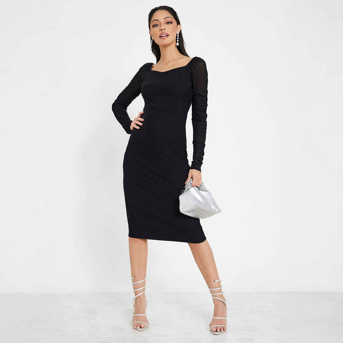 Styli Women's Bodycon Midi Dress with Sweetheart Neck and Solid Design | Black - XXL