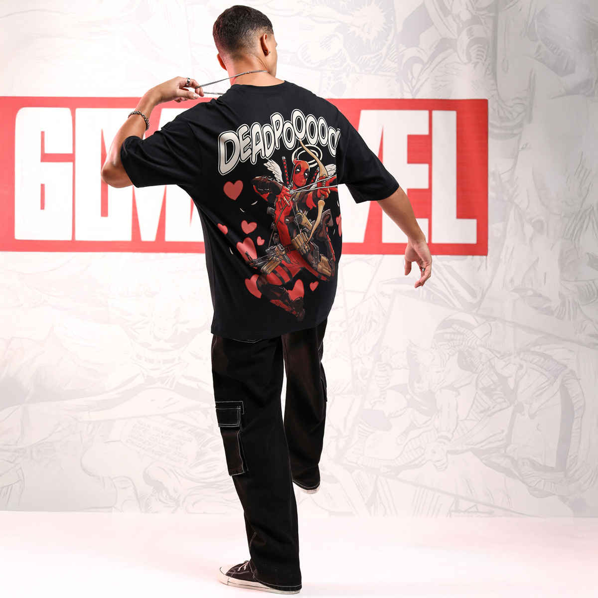 Highlander Men's Marvel Deadpool Oversized Drop Shoulder T-shirt | Black - S