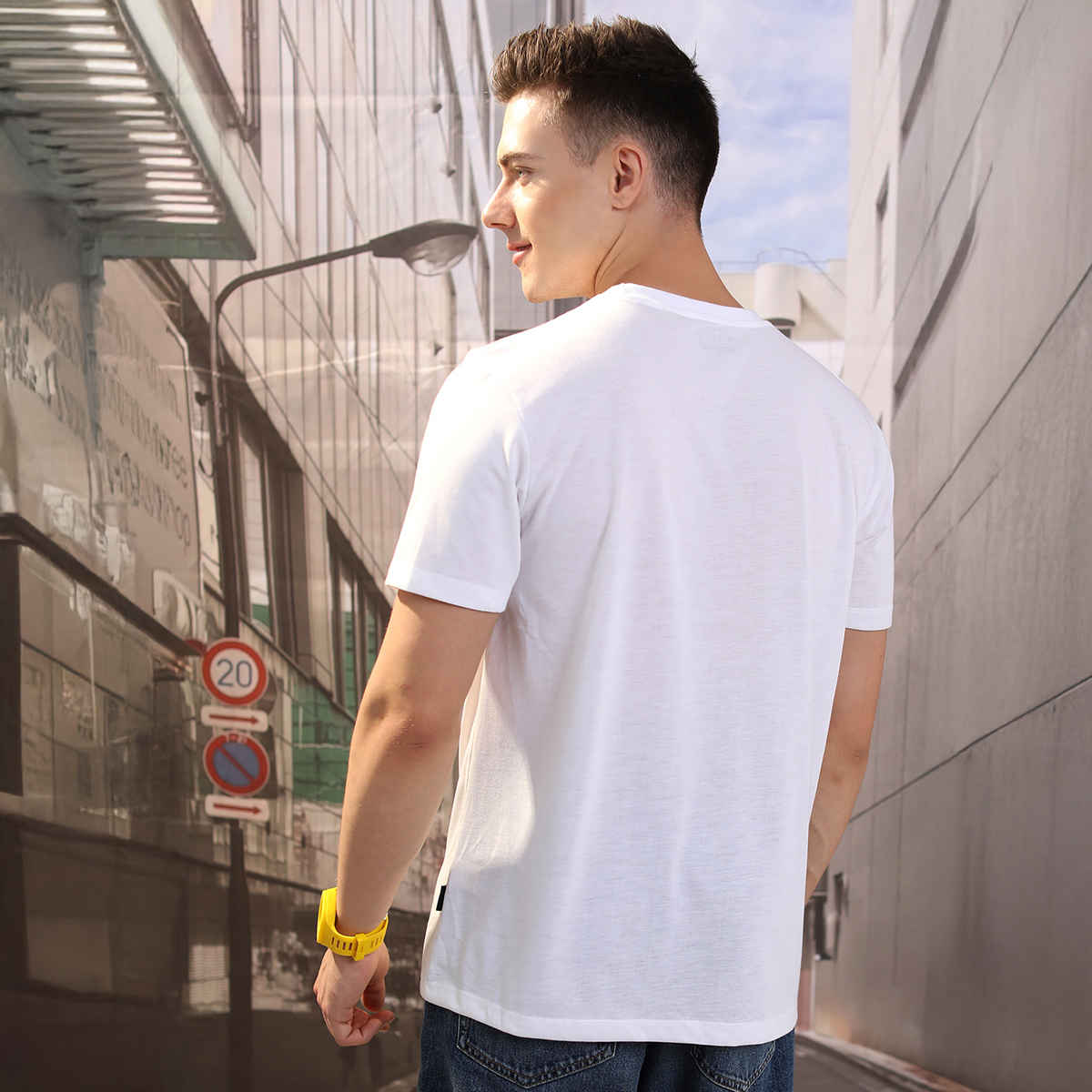 Highlander Men's Graphic Printed Slim Fit T-Shirt | White - M