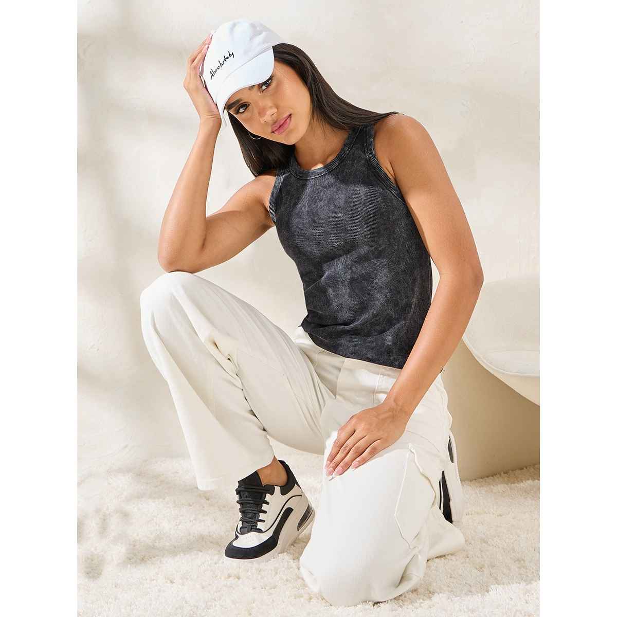 Styli Women's Racer Back Tank Top with Acid Wash and Round Neck | Black - M