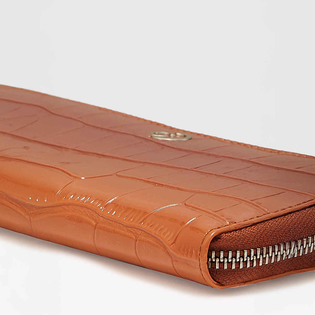 Caprese Women's Eva Wristlet Wallet | Tan - Large