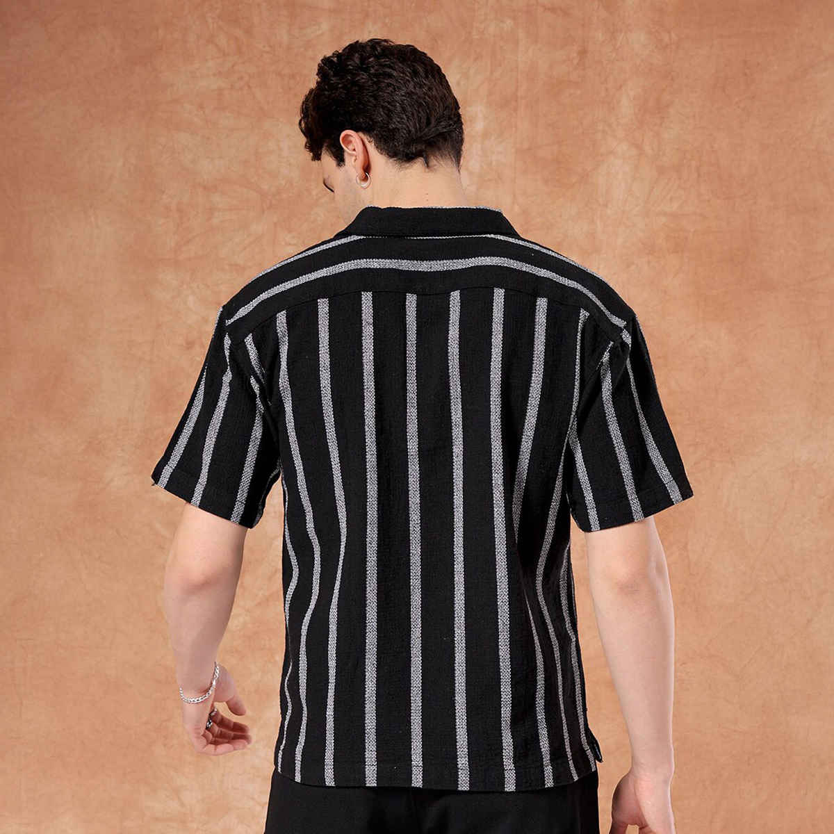 The Indian Garage Co Men's Relaxed Fit Striped Resort Half Sleeve Shirt | Black - L