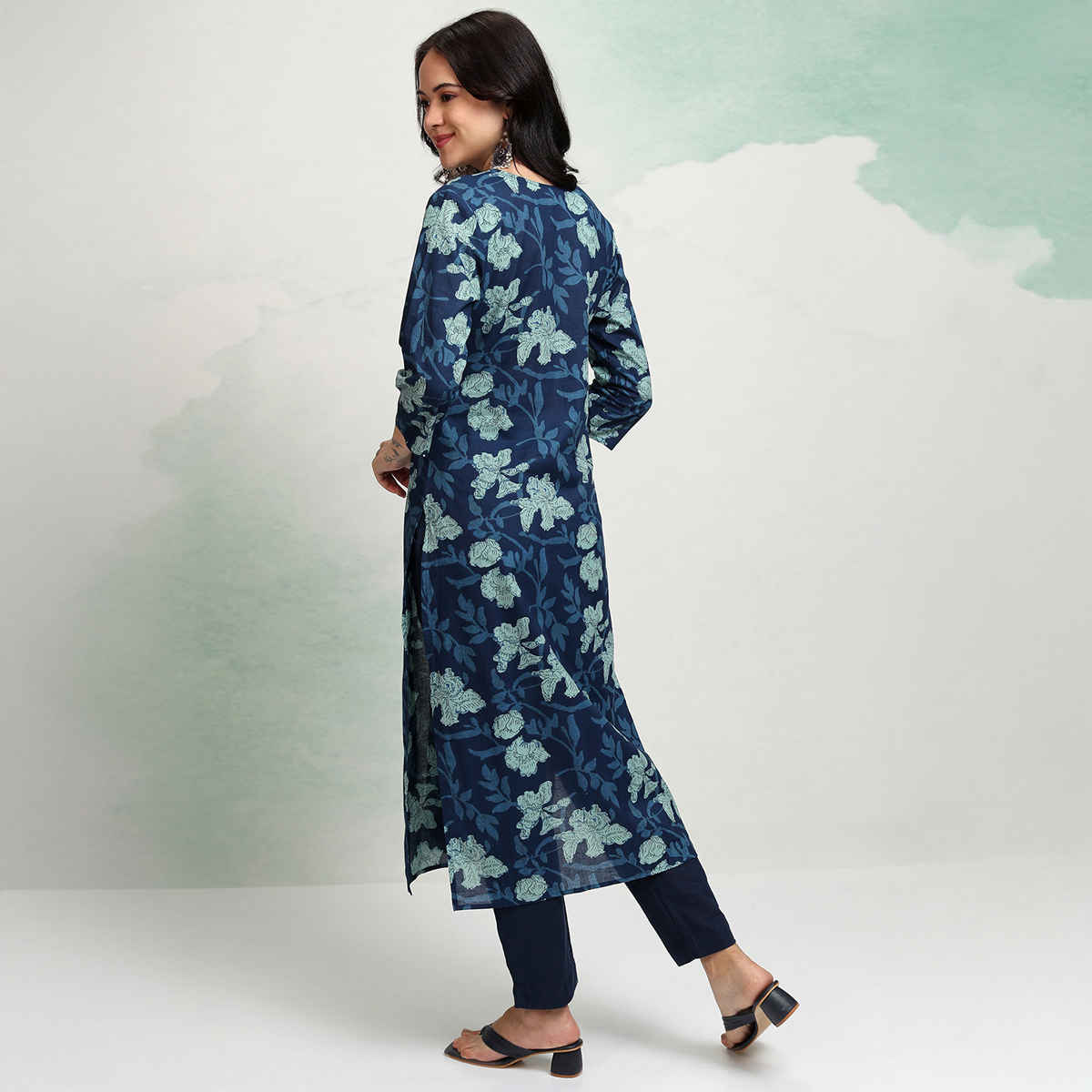 Vishudh Women's Floral Print Straight Kurta | PVKU000003 | Navy Blue - M