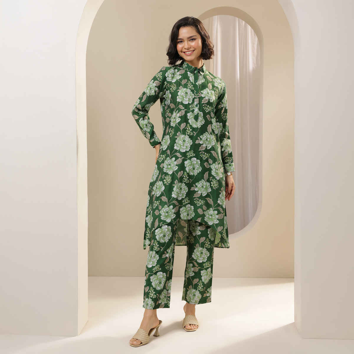 Libas Women's Printed Silk Blend Straight Kurta | 99223 | Green - M