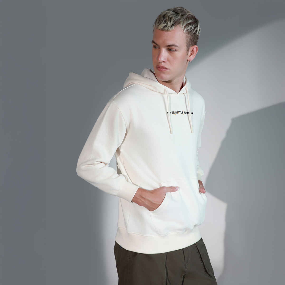 Hubberholme Men's Typography Printed Hooded Sweatshirt | White - M