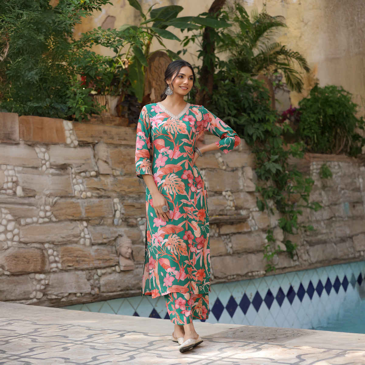 GoSriKi Women's Rayon Blend Straight Printed Kurta with Palazzo | CHINKI | Green - L