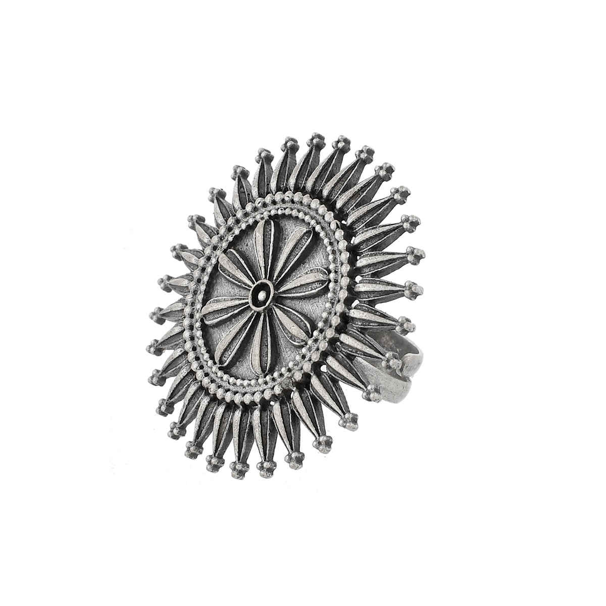 Voylla Nrityotsava Ishana Statement Ring