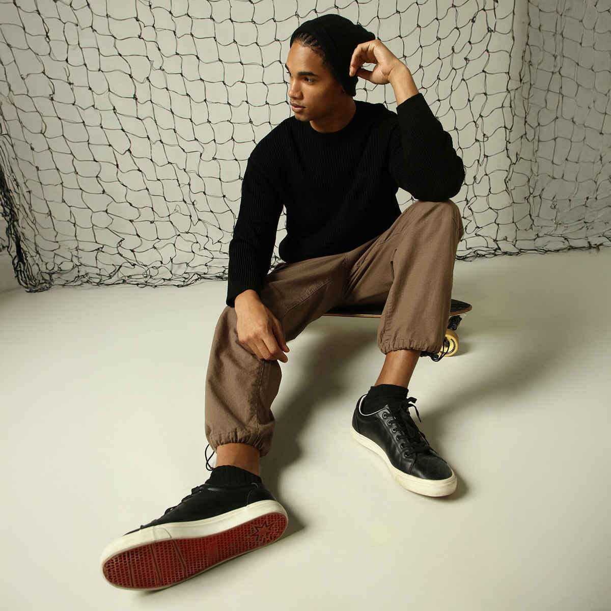 Hubberholme Men's Striped Pullover | Black - M