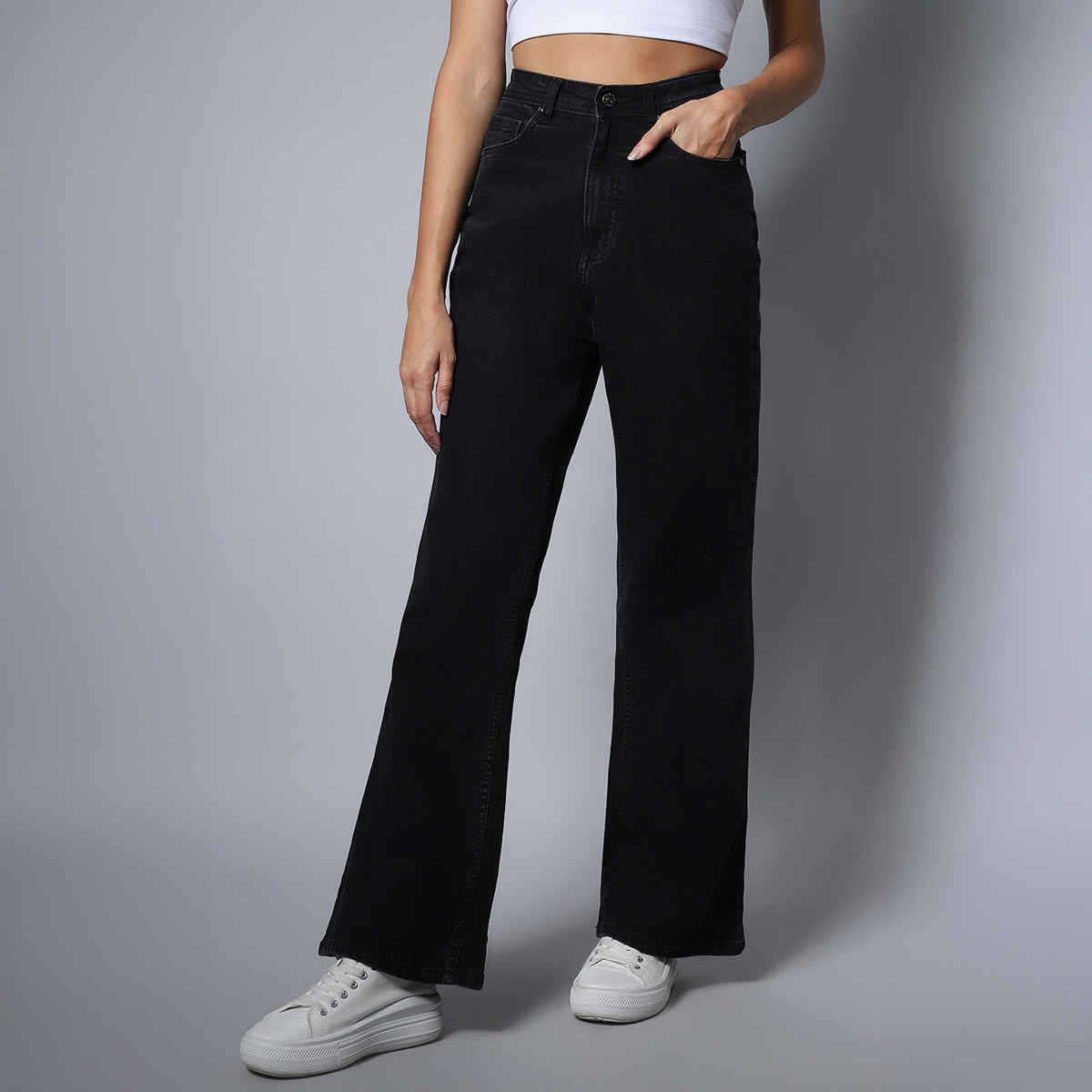 High Star Women Black Stretch Flare Fit Clean Look Jeans (Size-28)