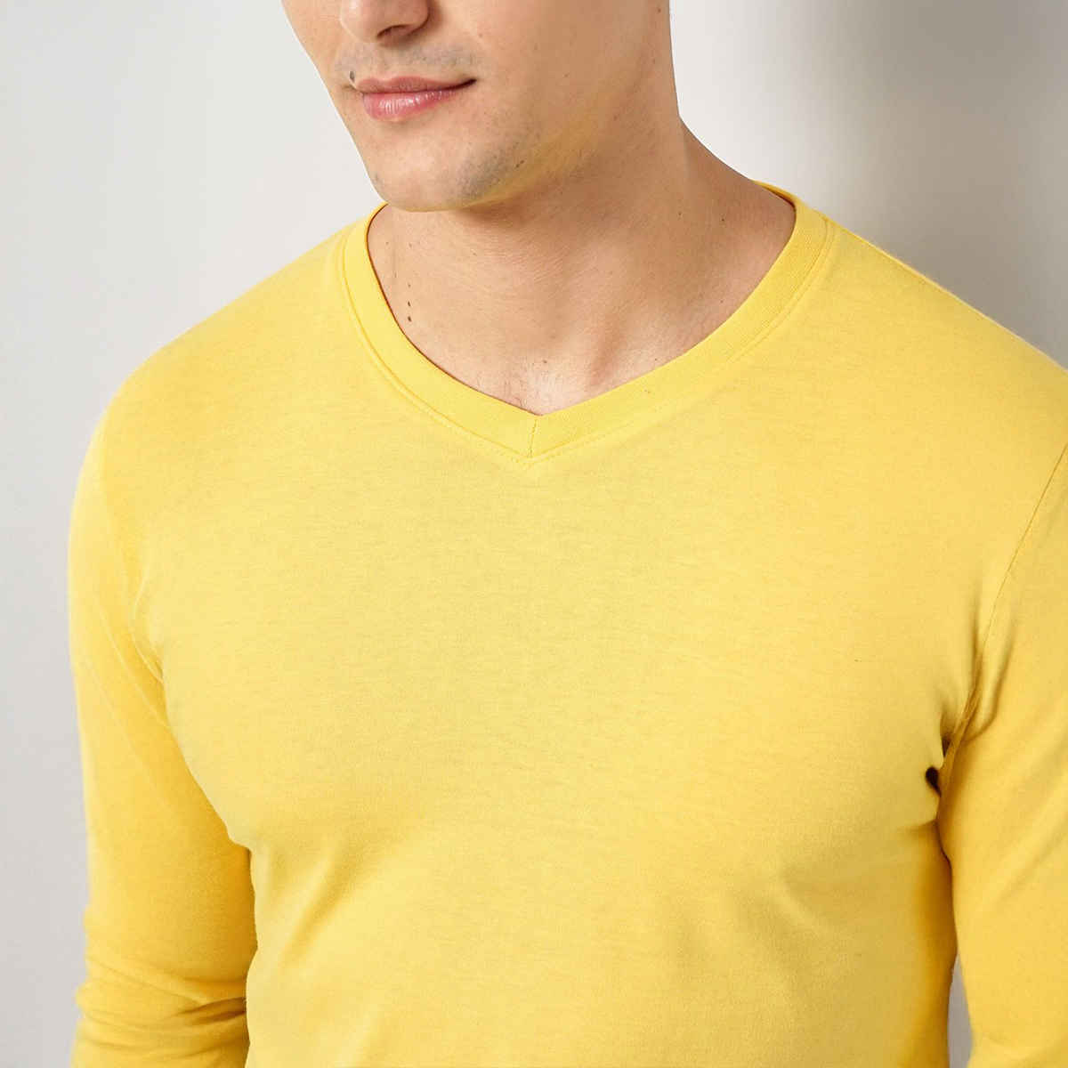 The Indian Garage Co Men Casual Regular Fit Yellow Solid Full Sleeve T-Shirt - M