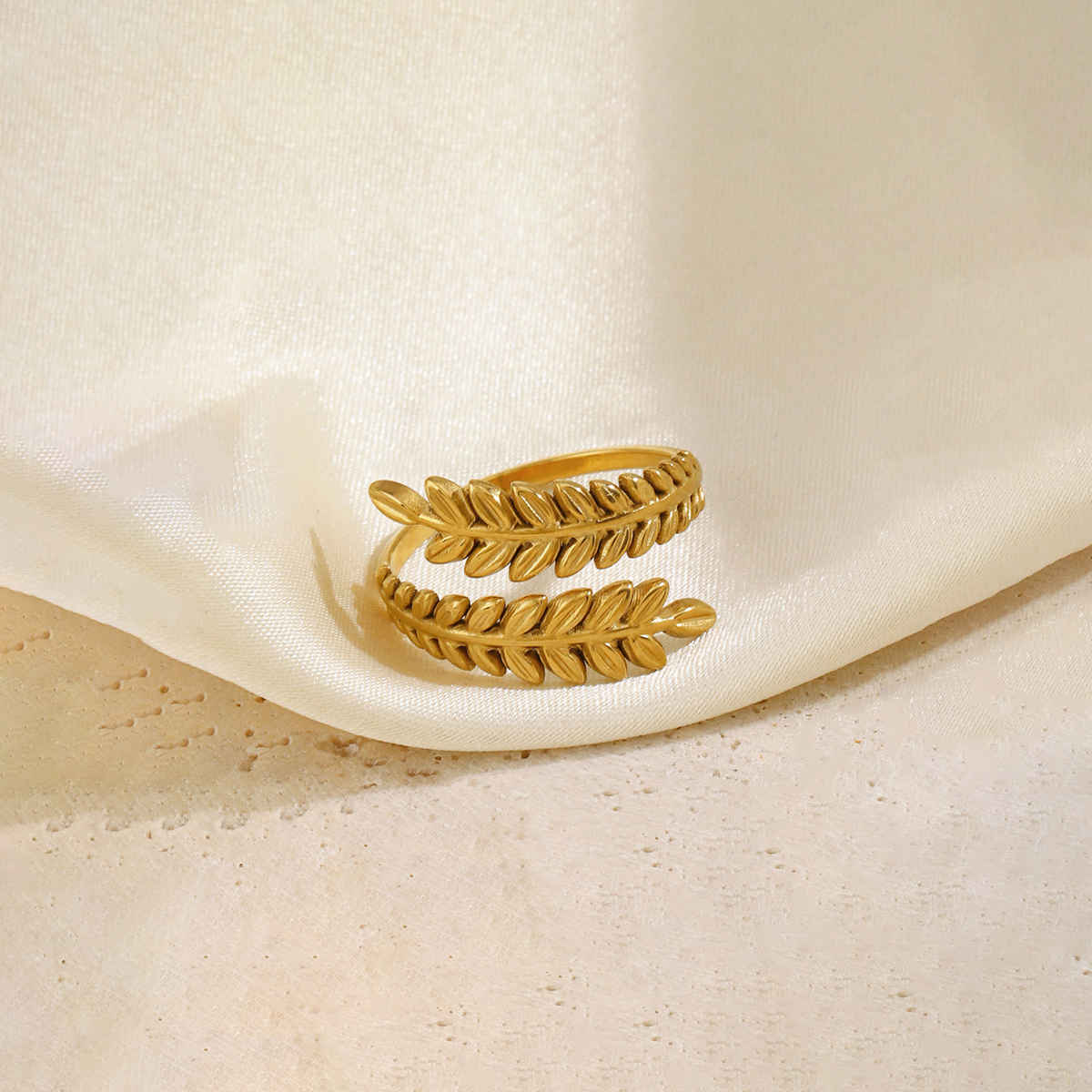 Label She Gold-Plated Stainless Steel Contemporary Adjustable Ring | LS-RNG-72210